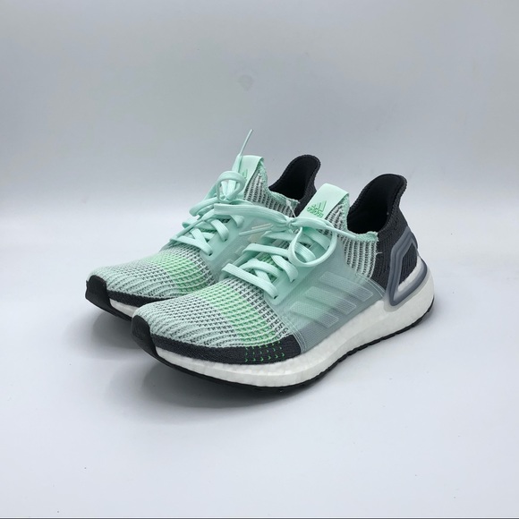 NEW adidas Ultraboost 19 Women's Running Shoes - Picture 2 of 7